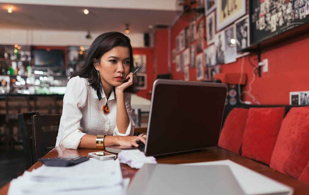 Woman in Walnut Creek looking at computer